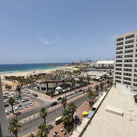 Lovely Three-Room Apartment Above The Promenade Ashdod Eksteriør bilde
