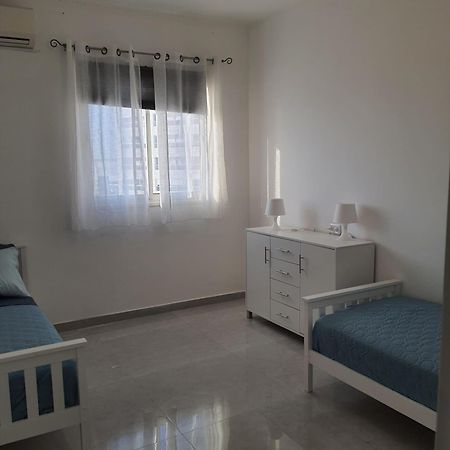 Lovely Three-Room Apartment Above The Promenade Ashdod Eksteriør bilde
