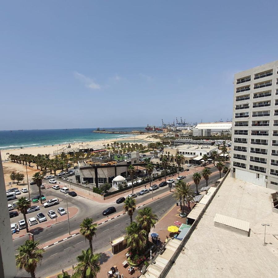 Lovely Three-Room Apartment Above The Promenade Ashdod Eksteriør bilde