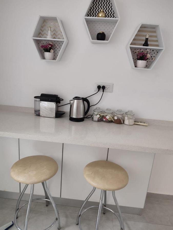 Lovely Three-Room Apartment Above The Promenade Ashdod Eksteriør bilde