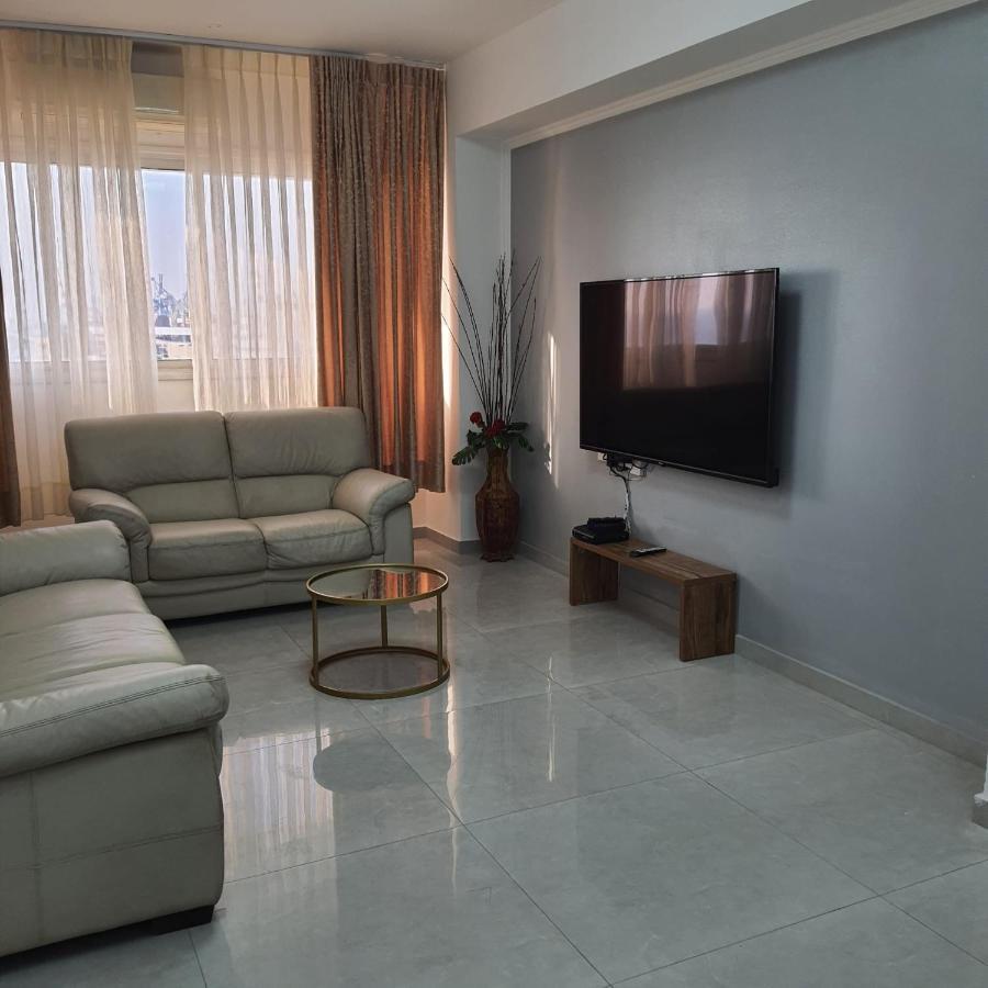 Lovely Three-Room Apartment Above The Promenade Ashdod Eksteriør bilde